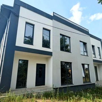 КВАДРОДУПЛЕКС - Дворівнева квартира з паркомісцем