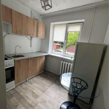 Продам 1кім центр Спартак