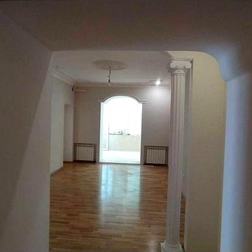 Продам трёхкомнатную квартиру в центре Корабельного района 90 м Индивидуальное отопление