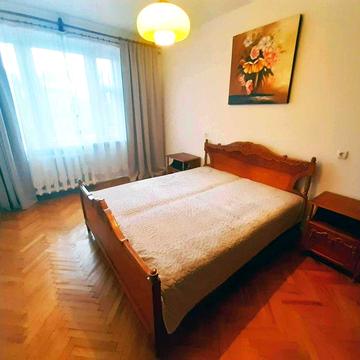 Оренда 3к квартири в Центрі, вул. Тарасівська, 20, 70м2, метро Площа Українських Героїв