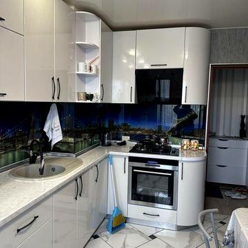 Сади 3 4 кімнатна квартира з євроремонтом