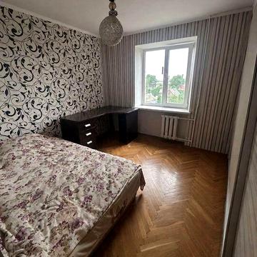 Продаж 3-х кімнатної квартири на Водопойній