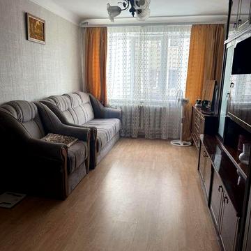 Продам 2 кімнатну в центрі