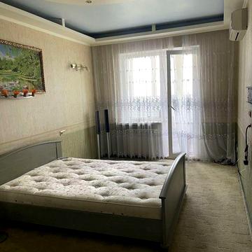 Продам просторную 3-комнатную квартиру в Одессе (пос. Котовского, ул. Семёна Палия)