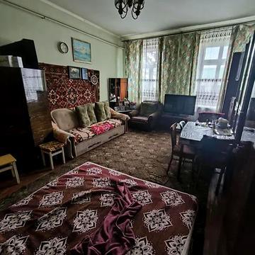 4-кімнатна квартира в історичному центрі Одеси, район Нового ринку