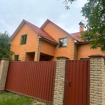 Продам 2-поверховий будинок на Старому місті 3945