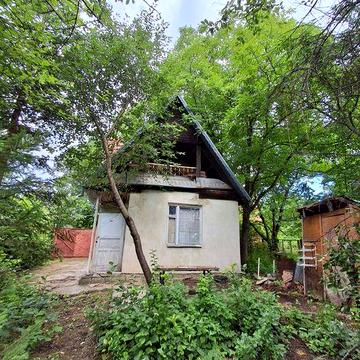 Продається дачний будинок
