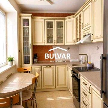 Продам 4 комн. квартиру - 82,4 м2, Салтовка, 521, 608 м/р, м. Студенческая