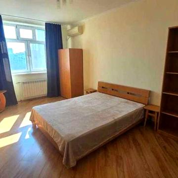 Здається 1-кімнатна квартира на вул.Петра Калнишевського,7