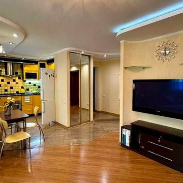 Продам розкішну 3-кімнатну квартиру, пр. Центральний (33 кв. метра)
