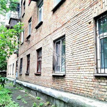 Продаж 2-кімнатної квартири без ремонту, Київ, правий берег, Центр, Печерськ, по вулиці Алмазова 1 (Кутузова), поряд з вул. Цитадельна,