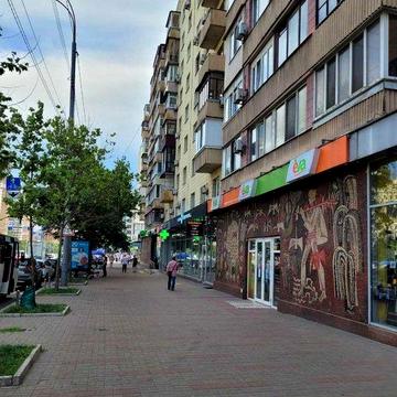 Продаж трикімнатної квартири 90кв.м на бульварі Лесі Українки, 24