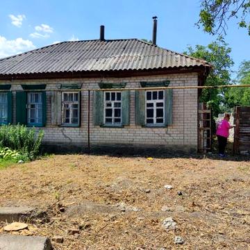 Продам 1/2 будинку в Крюкові (під мостом з виходом до р.Дніпро)