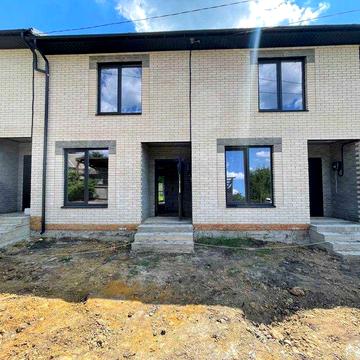 Продаж сучасного таунхауса в селі Писарівка