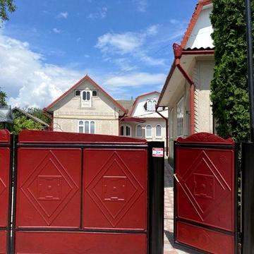 Продам господарство 300 м2 в Чернівецькій області