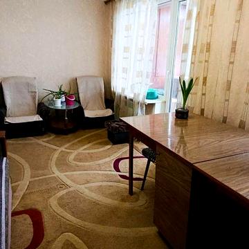 Затишна 2-к квартира з технікою, вул. Чумаченка, Космос (3-й поверх)