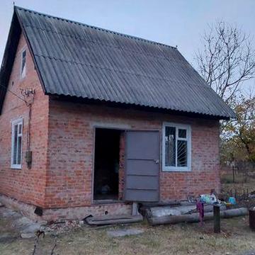 Продам приватизований дачний будинок з участоком 6соток!Рядом ліс, річка, біля м.Самар(Новомосковськ)