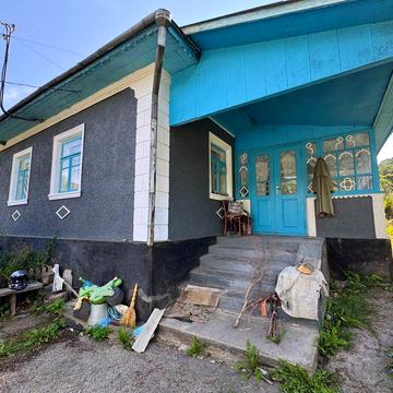 Продам будинок з господарськими будівлями с.Щербівці (Новоушицький район)