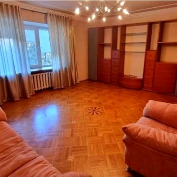 Продаж 3 кімнатной квартири Держ програми вул Вузівська 5 Лобановського проспект Севастопольска площа Правий берег