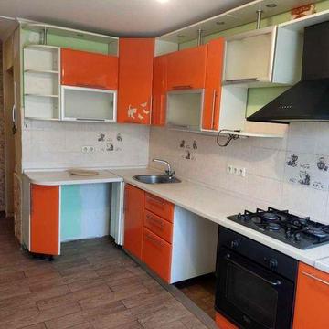 Продам 4-кімнатну квартиру (всі роздільні) вул. Новопольова Соломянський район