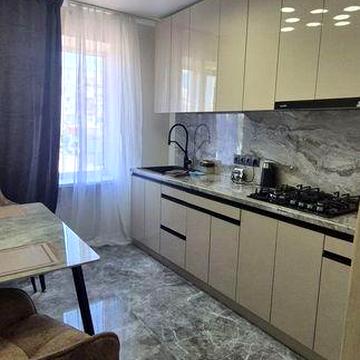 Продаж 2км квартира р-н літаку