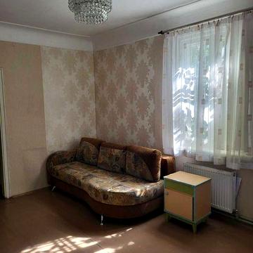 Продам 2к, начало Слобожанского, все для проживания остается в квартире