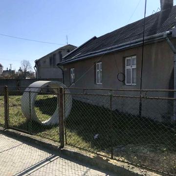 Продаж будинку та земельноі ділянки м.Жовква