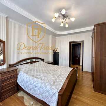 Продаж 4к кв 130 м2 по вул. Микільсько-Слобідська, 4Д