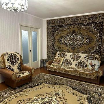 Продам 3-х кімнатну кв.  М.Корсунь, мікрорайон