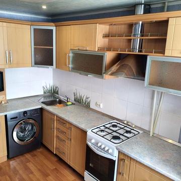 Продам 2 Ком квартиру Героев Сталинграда 133