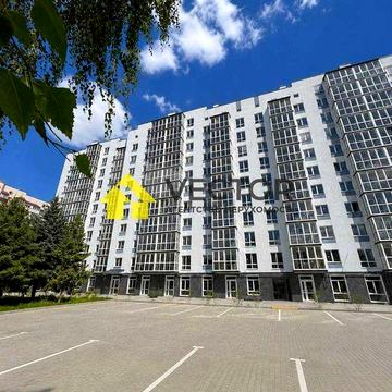 Цегляна новобудова, середній поверх! Поруч з парком. ТОРГ