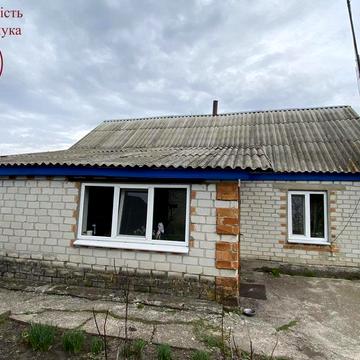 Продаж / Будинок / передмістя/СЕРТИФІКАТ