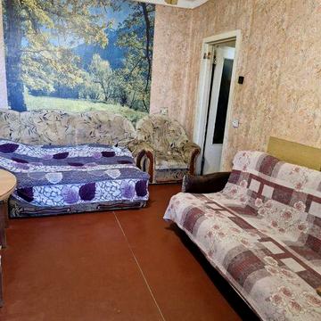 Продам 2 ком.кв.ХОРТИЦКОЕ ШОССЕ 14999уе 17м/район