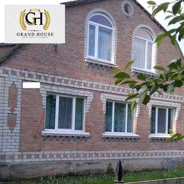 Продам двоповерховий будинок. с.Сазонівка.
