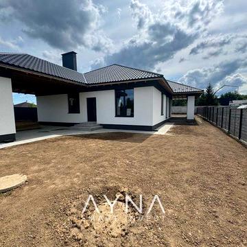 Продаж одноповерхового будинку 160 м2 в с Малютянка