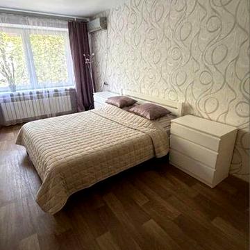 Сдам 4 комн квартиру 3/9 этажного на Черемушках