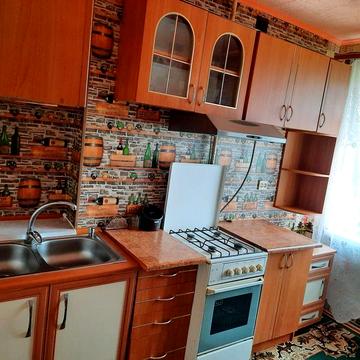Сдаётся 2комн.квартира мкр.Юбилейный, дом 10,меблирована, цена 8950гр