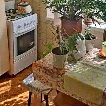 Продам 2 к. Квартиру м. Студенческая