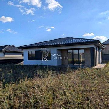 Продаж Будинок с. Нове Фастівський район 119,5 м² 4 сотки Закрите містечко Газ Енергоефективний Свердловина Паркінг