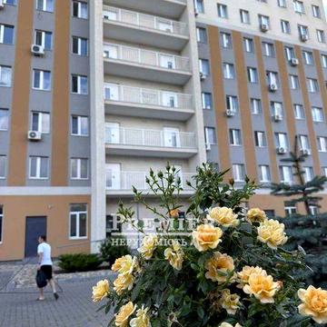 2-кімнатна квартира 53 кв.м в зданому будинку біля моря