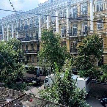 Продаж квартири в центрі Києва, Заньковецька