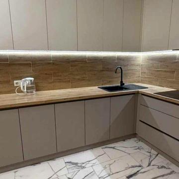 Продам 2-комнатную в новом доме