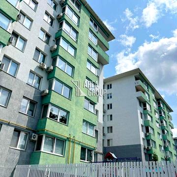 Продається стильна 2-рівнева квартира з терасою в новому будинку.