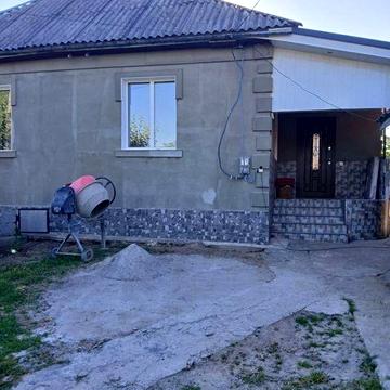 Продається затишний будинок у смт Теплик (Вінницька область)