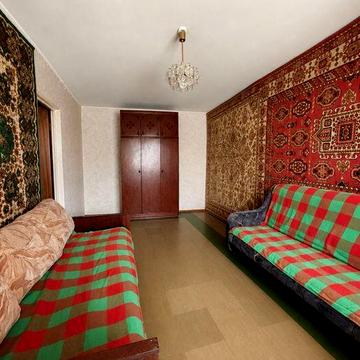 Продаж 2 кім. кв. Пр. Миру 6, 2 поверх. 35000$