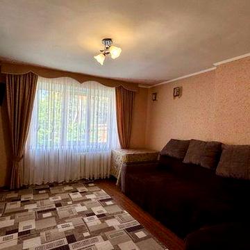 Продам 2-кімнатну квартиру в гуртожитку по вул. Роменська
