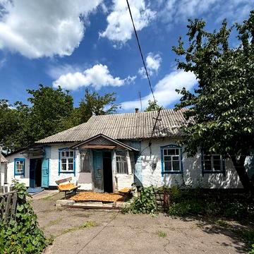 Продаж 4к Дім Василя Стуса (Комсомольська) вулиця