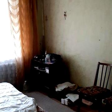 Сдам 1 км. кв. гостинка, на  ж.м. Тополя-1 .  2 этаж в 12 этажном доме- 1