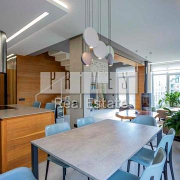 Продаж 4-кімнатна трирівнева квартира 180 м² в ЖК «Комфорт Таун», вул. Регенераторна ЖК Комфорт Таун