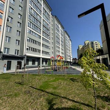 Тиха локація біля річки! 1-кімнатна квартира 46,6 м² з видом на місто ЖК Ювілейний